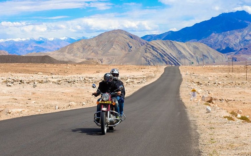 Motor biking ladakh