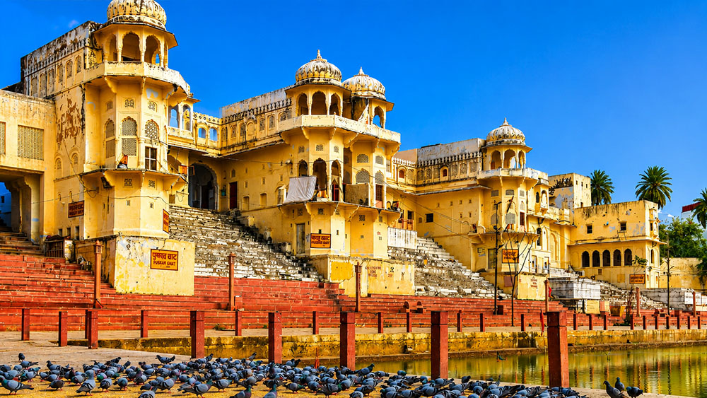 Capture Stunning Photos at Pushkar's Hidden Viewpoints