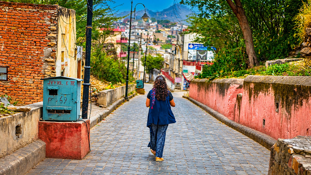 Walk Through Pushkar's Old Streets