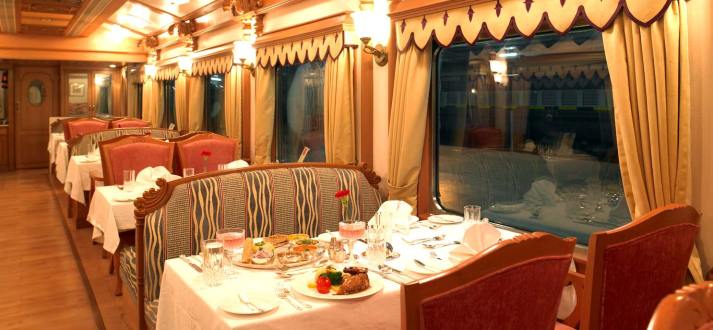 Golden-Chariot-Luxury-Train