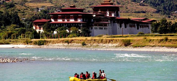 white-water-rafting-Punakha-Bhutan