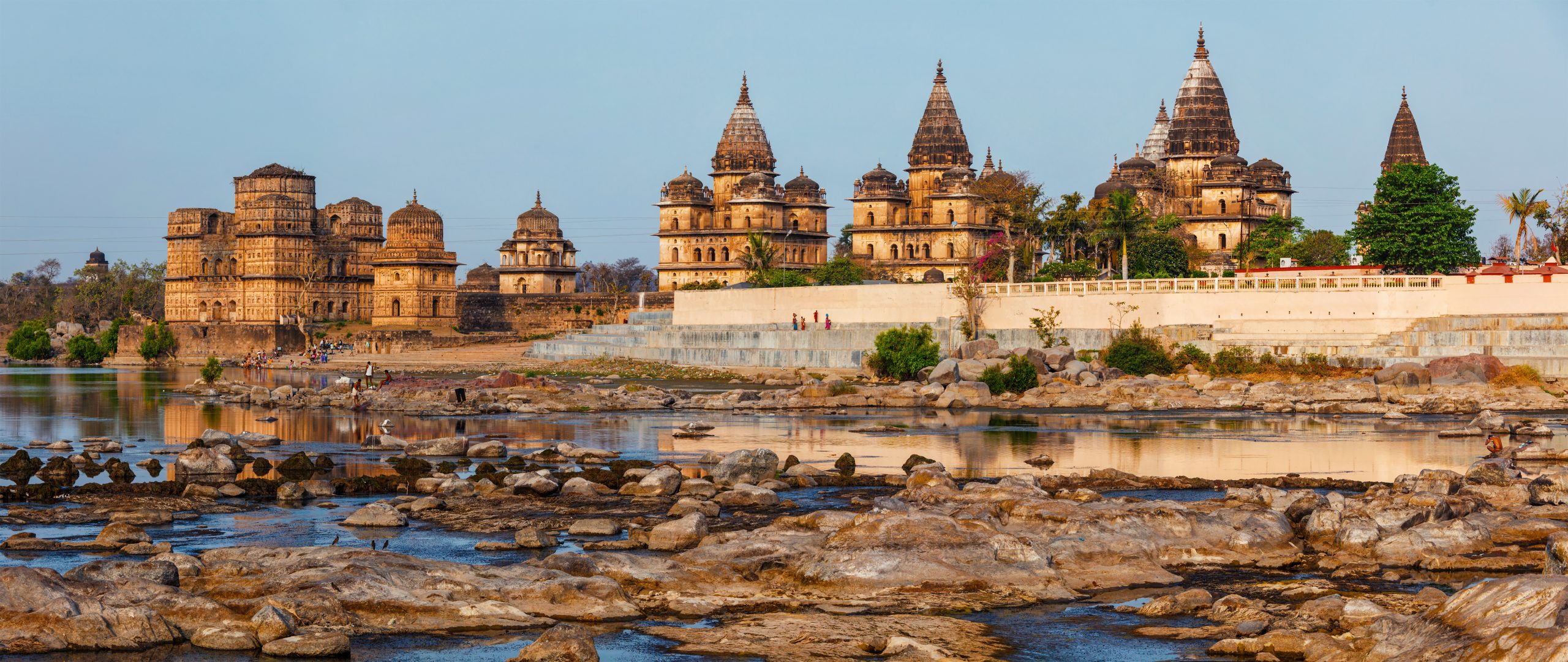 Tourist,Indian,Landmark,-,Panorama,Of,Royal,Cenotaphs,Of,Orchha